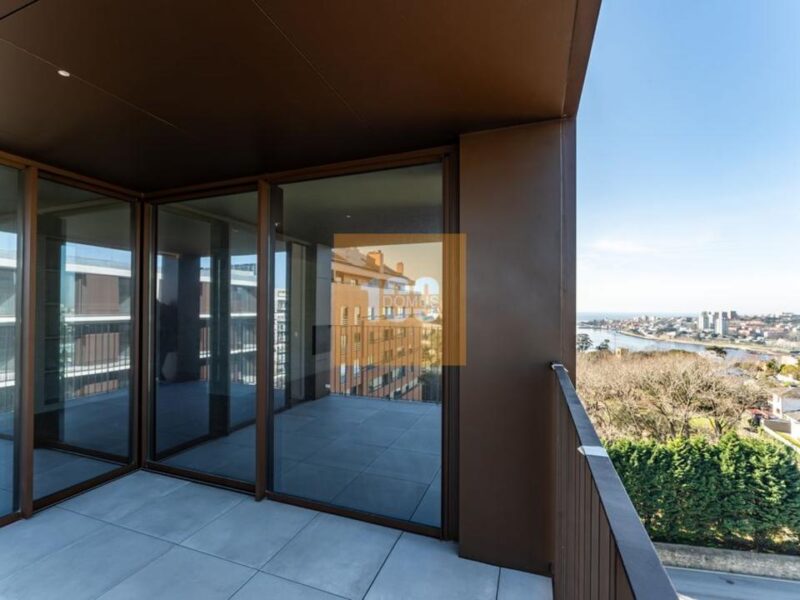 T4 duplex com varanda - The Yard