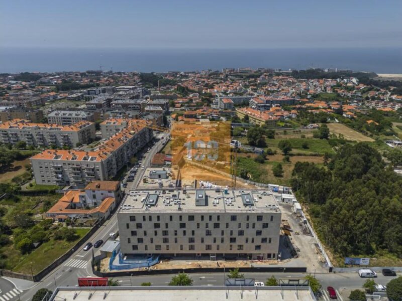 T3 novo com varanda - Le Parc