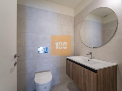 T4 novo com varanda - Le Parc