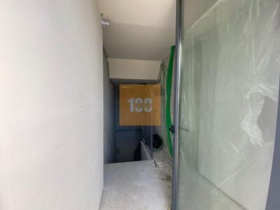 Lugar garagem duplo, Roberto Ivens