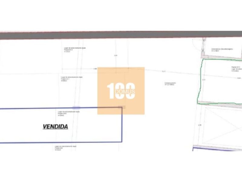 Lugar garagem duplo, Roberto Ivens