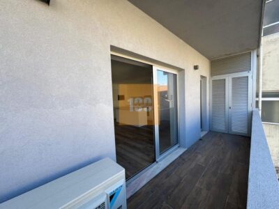 T3 com terraço ao metro Trindade