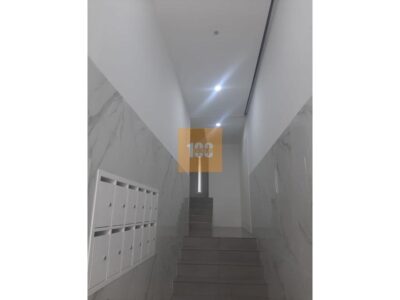 T3 com terraço ao metro Trindade