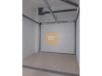 T3 com terraço ao metro Trindade