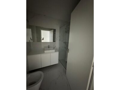 T3 com terraço ao metro Trindade