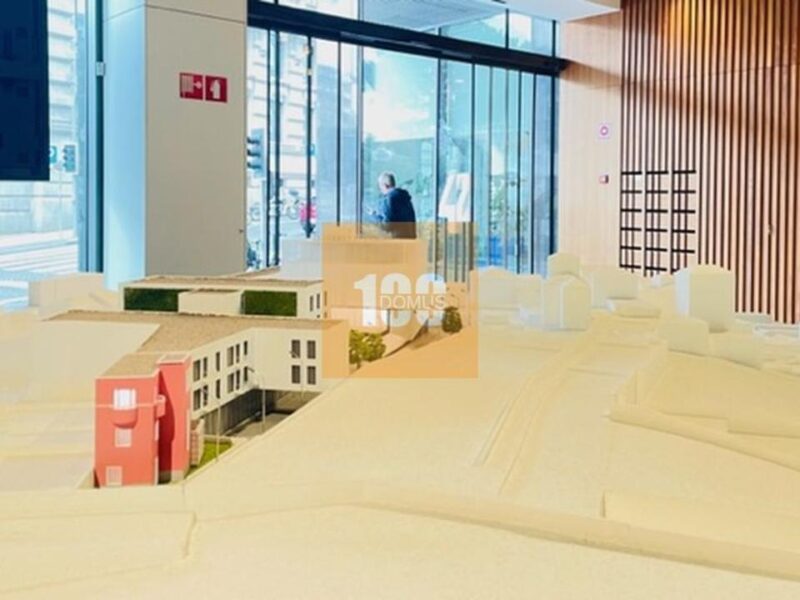 T2 com varanda - Porto Art Square