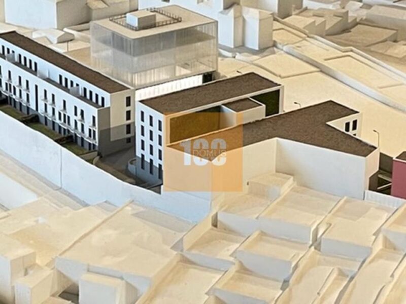 T2 com varanda - Porto Art Square