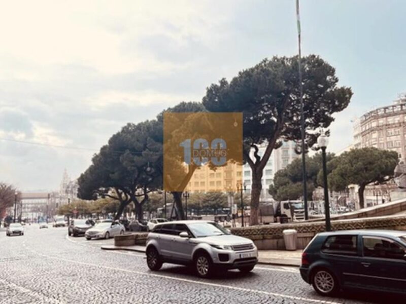 T2 com varanda - Porto Art Square