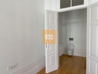 Escritório próximo da Batalha