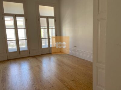 Escritório próximo da Batalha