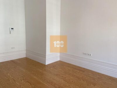 Escritório próximo da Batalha