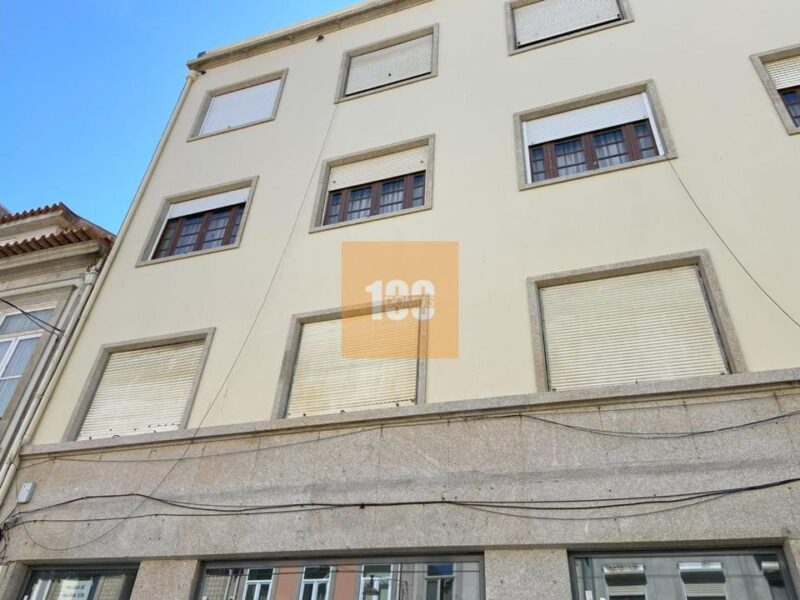 Loja na Rua Brito Capelo