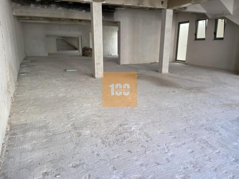 Loja na Rua Brito Capelo