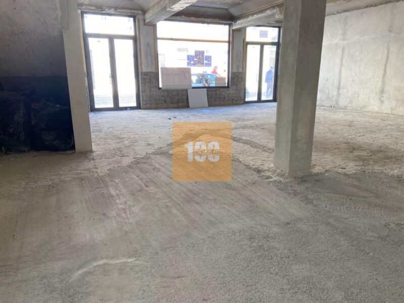 Loja na Rua Brito Capelo