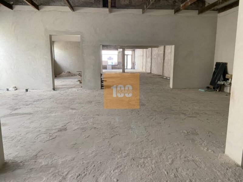 Loja na Rua Brito Capelo