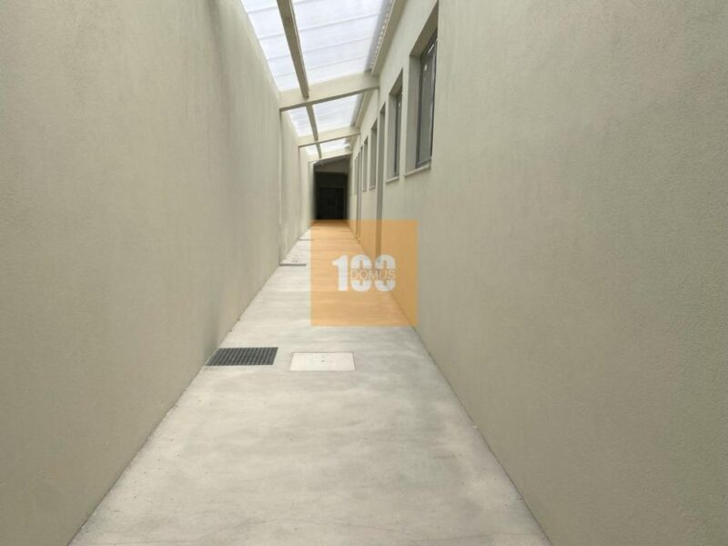 Loja na Rua Brito Capelo