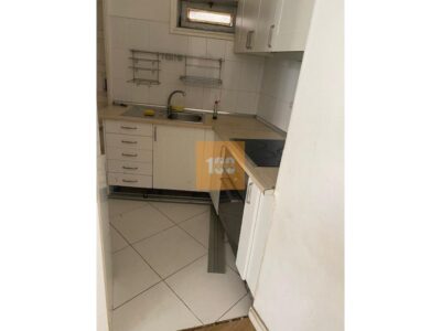 Prédio na Mouzinho da Silveira