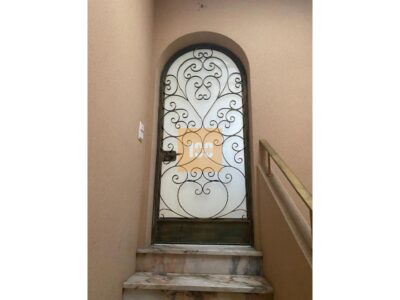 Prédio na Mouzinho da Silveira