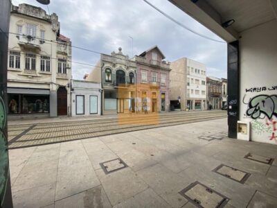 Loja na Rua Brito Capelo