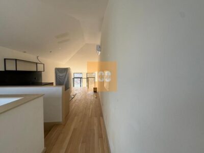 T1 duplex com terraço na Boavista