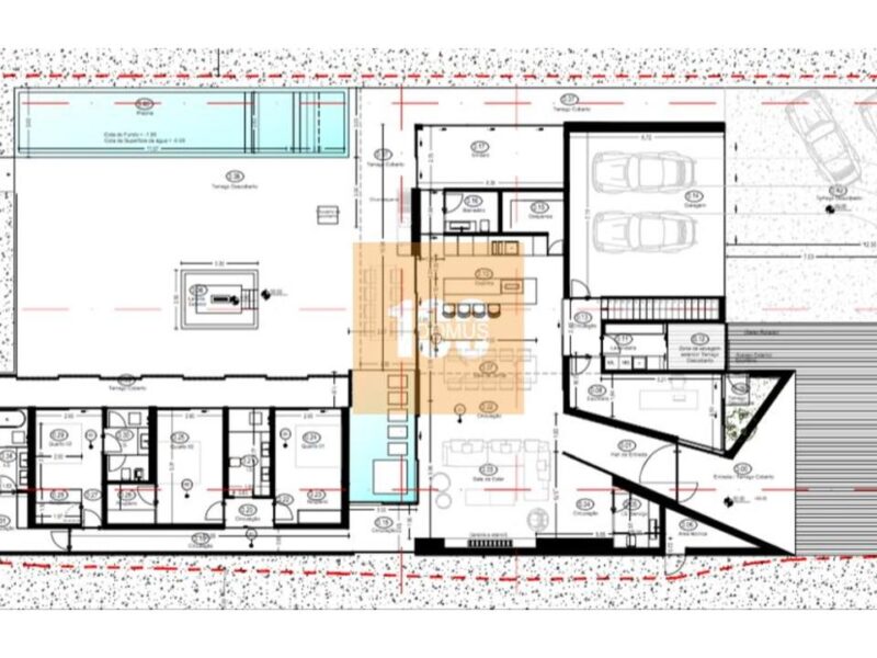 Moradia T5 com piscina em Avintes