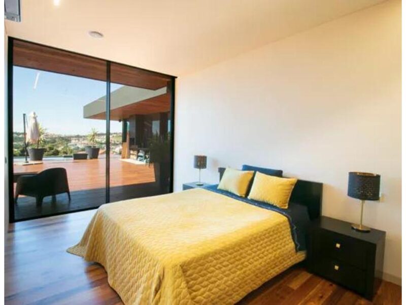 Moradia T5 com piscina em Avintes