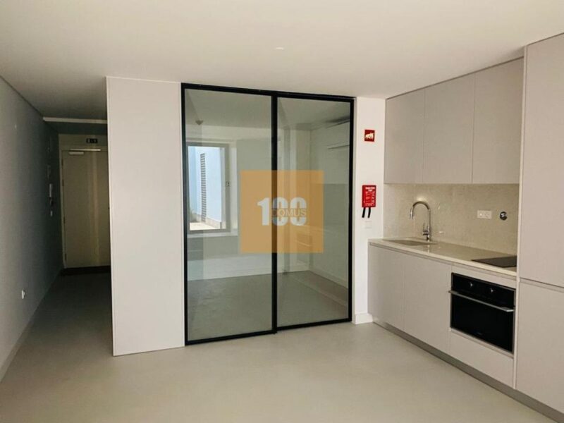 T0 pátio - Mártires da Liberdade