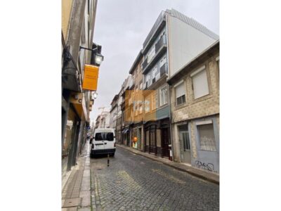 T0 pátio - Mártires da Liberdade