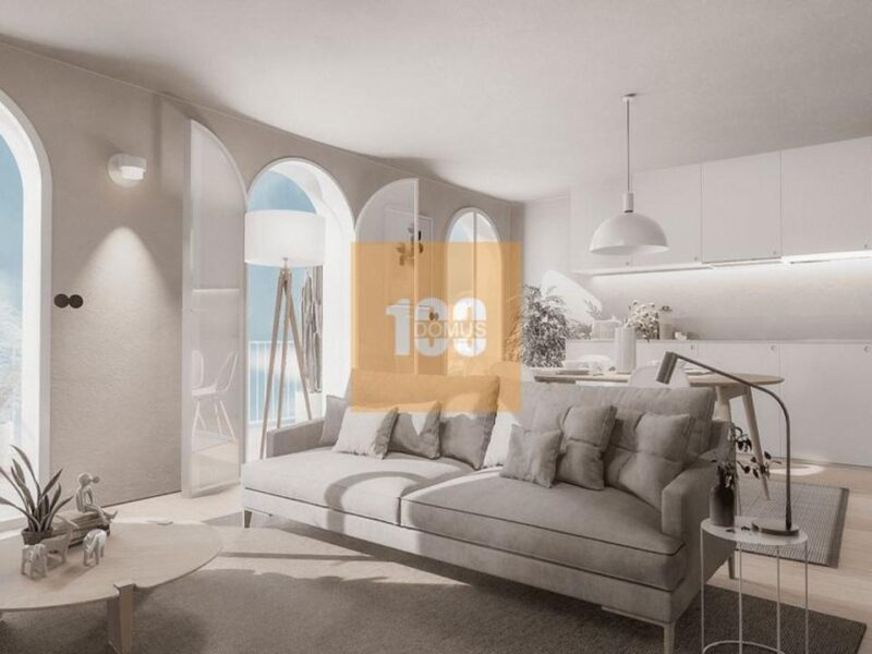 Prédio com projeto em Costa Cabral