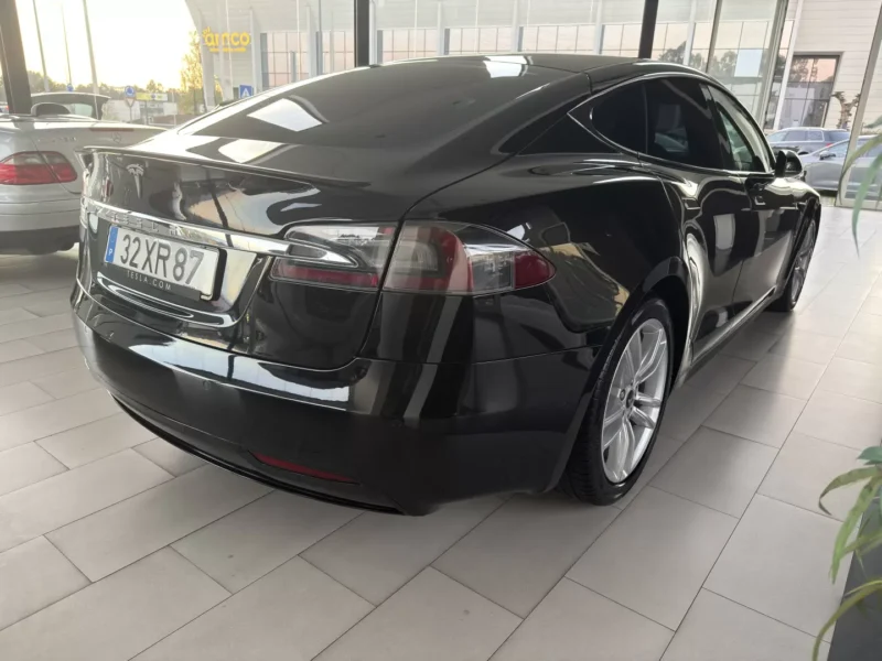 Tesla Model S 100D Long Range AWD