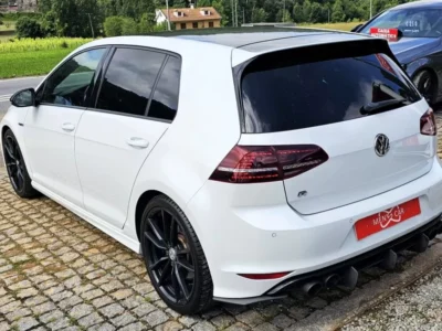 Volkswagen Golf 2.0 TSi R
